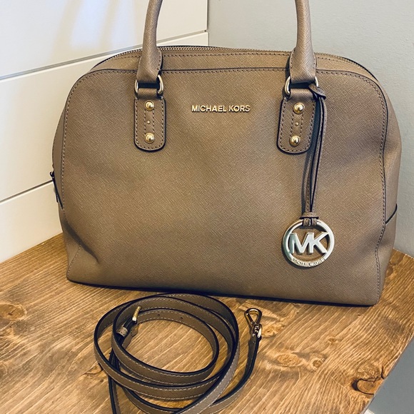 Michael Kors satchel purse - Picture 2 of 6